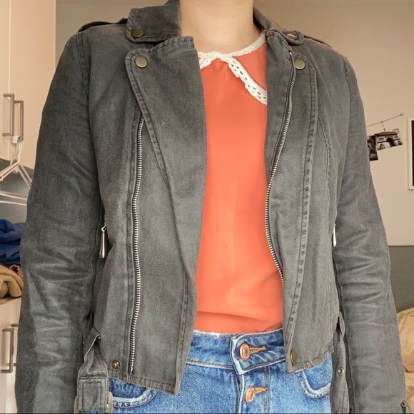 Grey Jacket - Picture 1 of 4